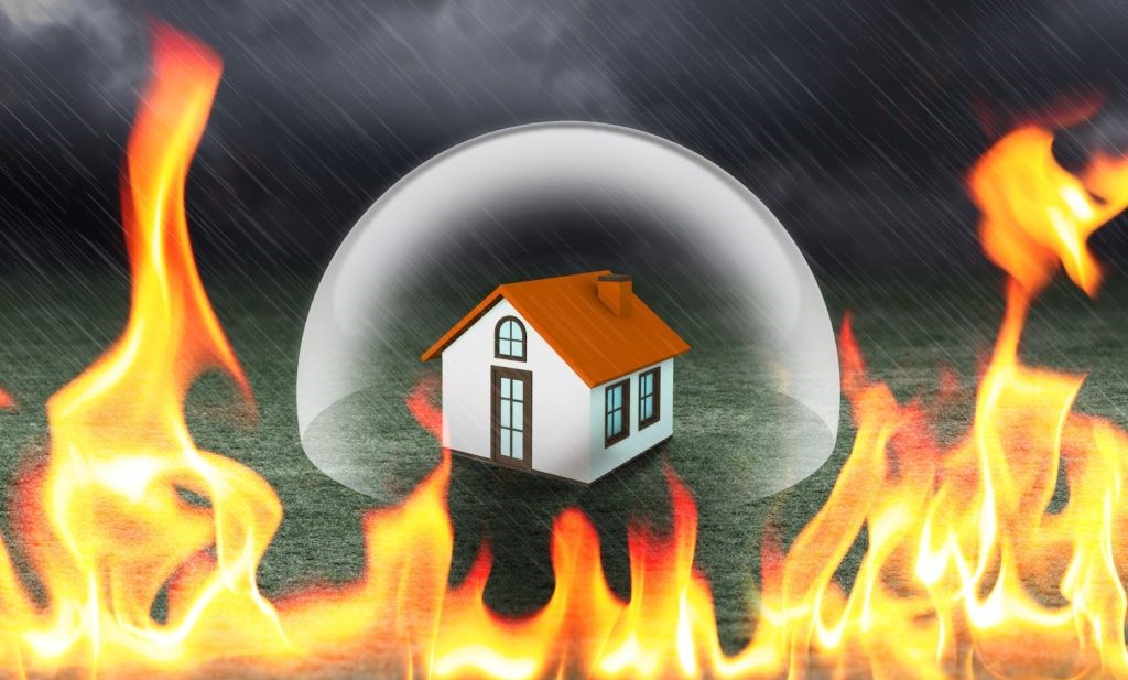 Mbi 1 milion banesa në Shqipëri, por vetëm 6 për qind të siguruara nga zjarri